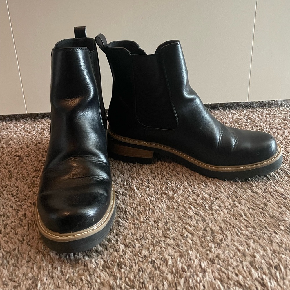 Casual ankle boots